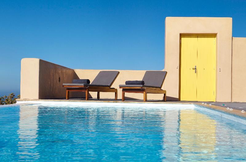 North Santorini A Luxury Spa Hotel 피르고스 외부 사진