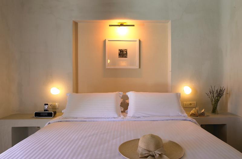 North Santorini A Luxury Spa Hotel 피르고스 외부 사진