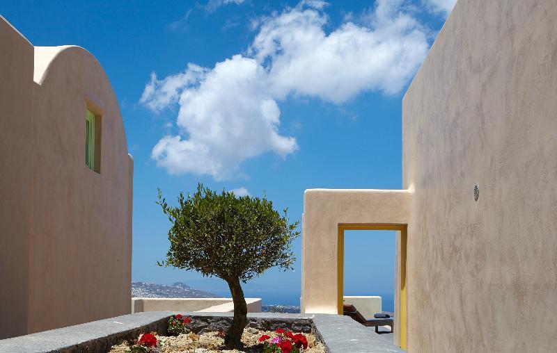North Santorini A Luxury Spa Hotel 피르고스 외부 사진