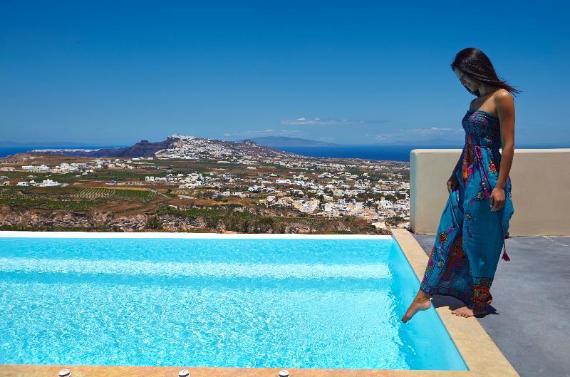 North Santorini A Luxury Spa Hotel 피르고스 외부 사진