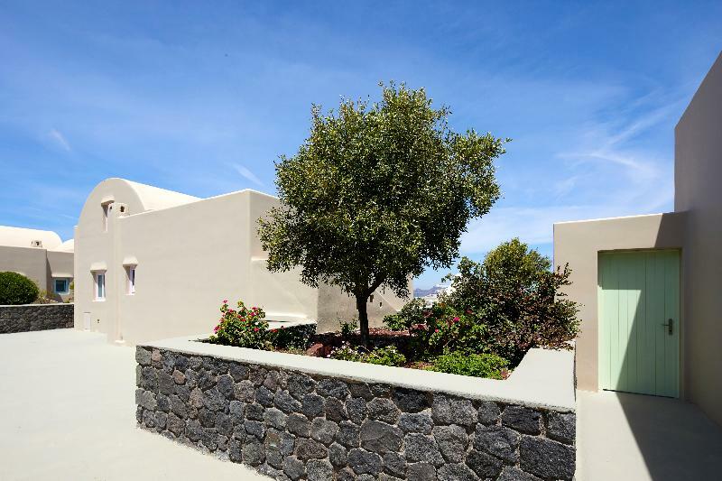 North Santorini A Luxury Spa Hotel 피르고스 외부 사진