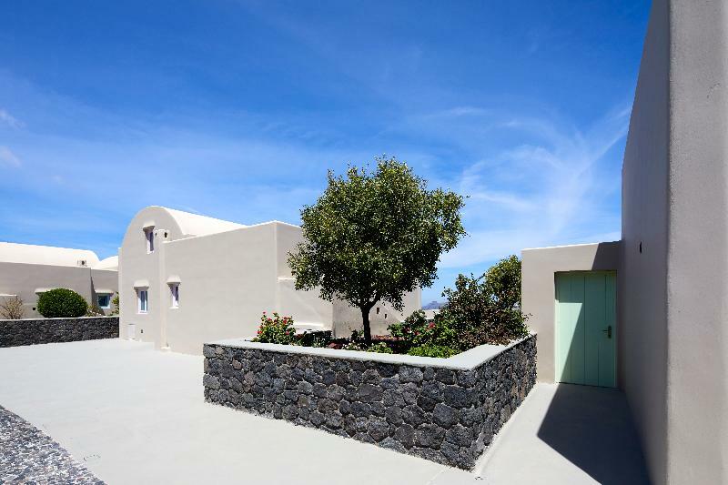 North Santorini A Luxury Spa Hotel 피르고스 외부 사진