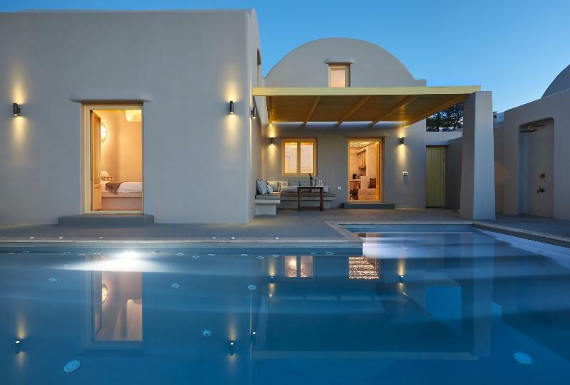 North Santorini A Luxury Spa Hotel 피르고스 외부 사진