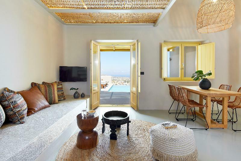 North Santorini A Luxury Spa Hotel 피르고스 외부 사진
