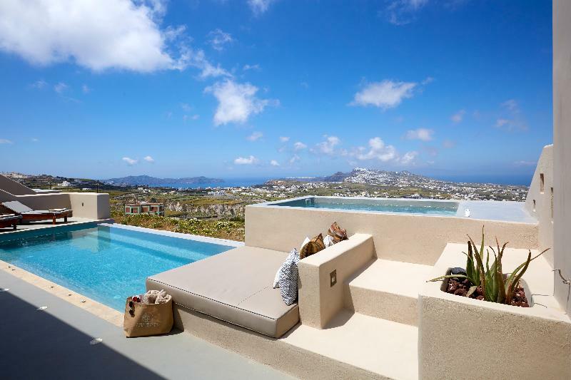 North Santorini A Luxury Spa Hotel 피르고스 외부 사진